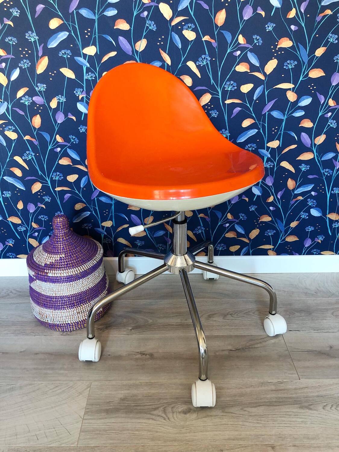 Vintage Armet Greta Chair