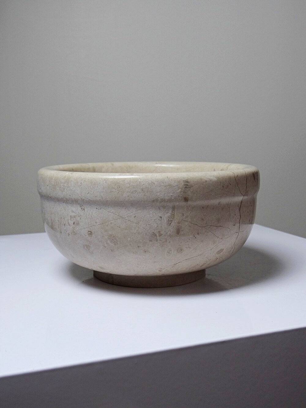 Bowl, empty porch or decorative bowl in vintage 20th-century natural marble.