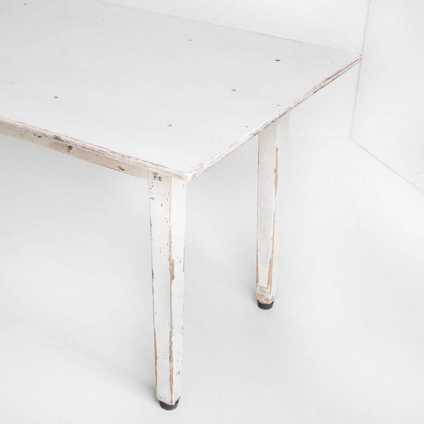 Large workshop table waxed with beeswax. Vintage. France 50s.