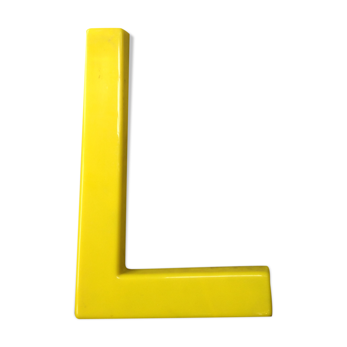 Large letter "L" vintage plexi yellow 70s