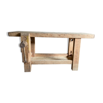 Ancien établi de menuisier