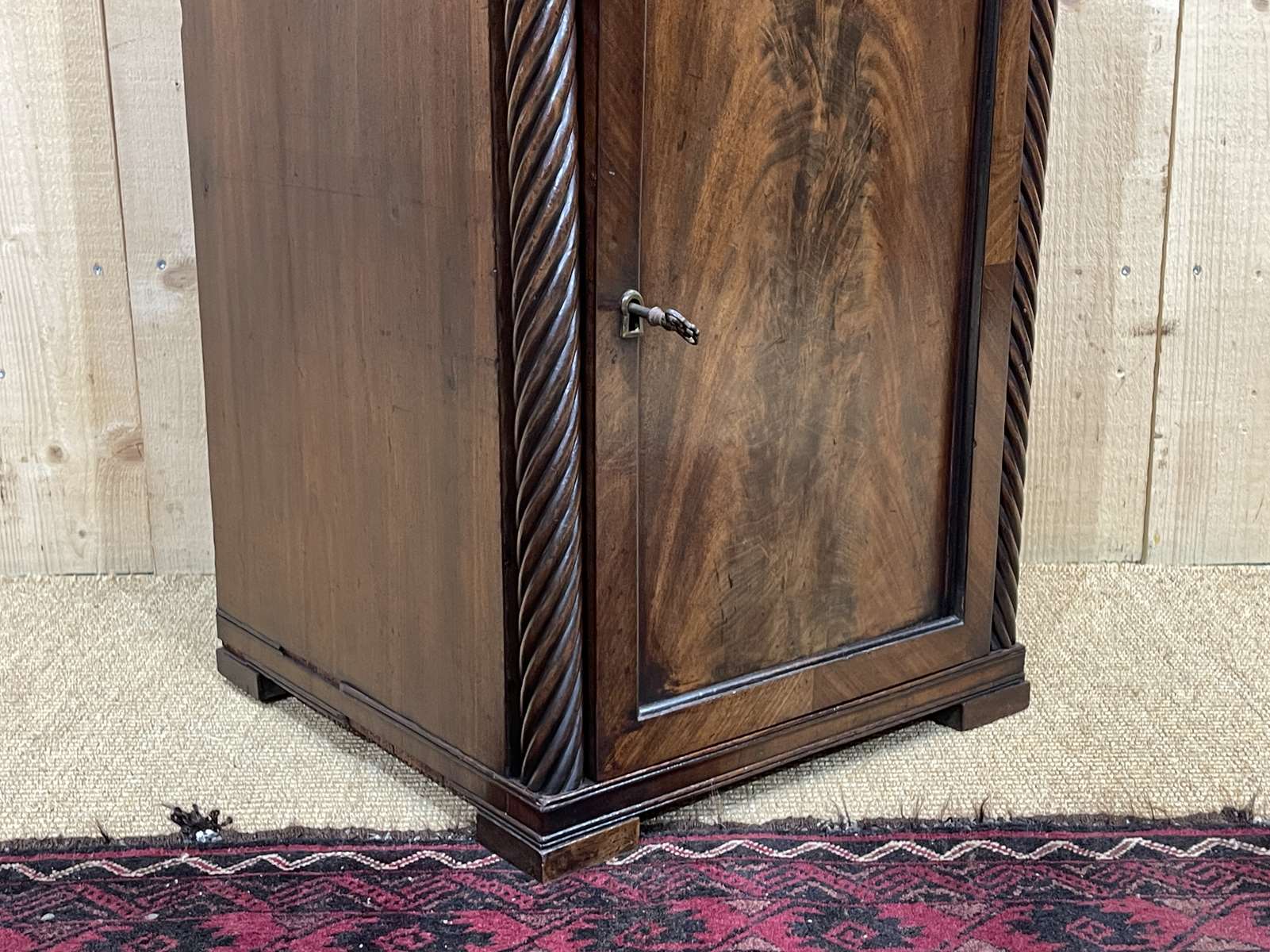 Confiturier Victorien en acajou XIXème