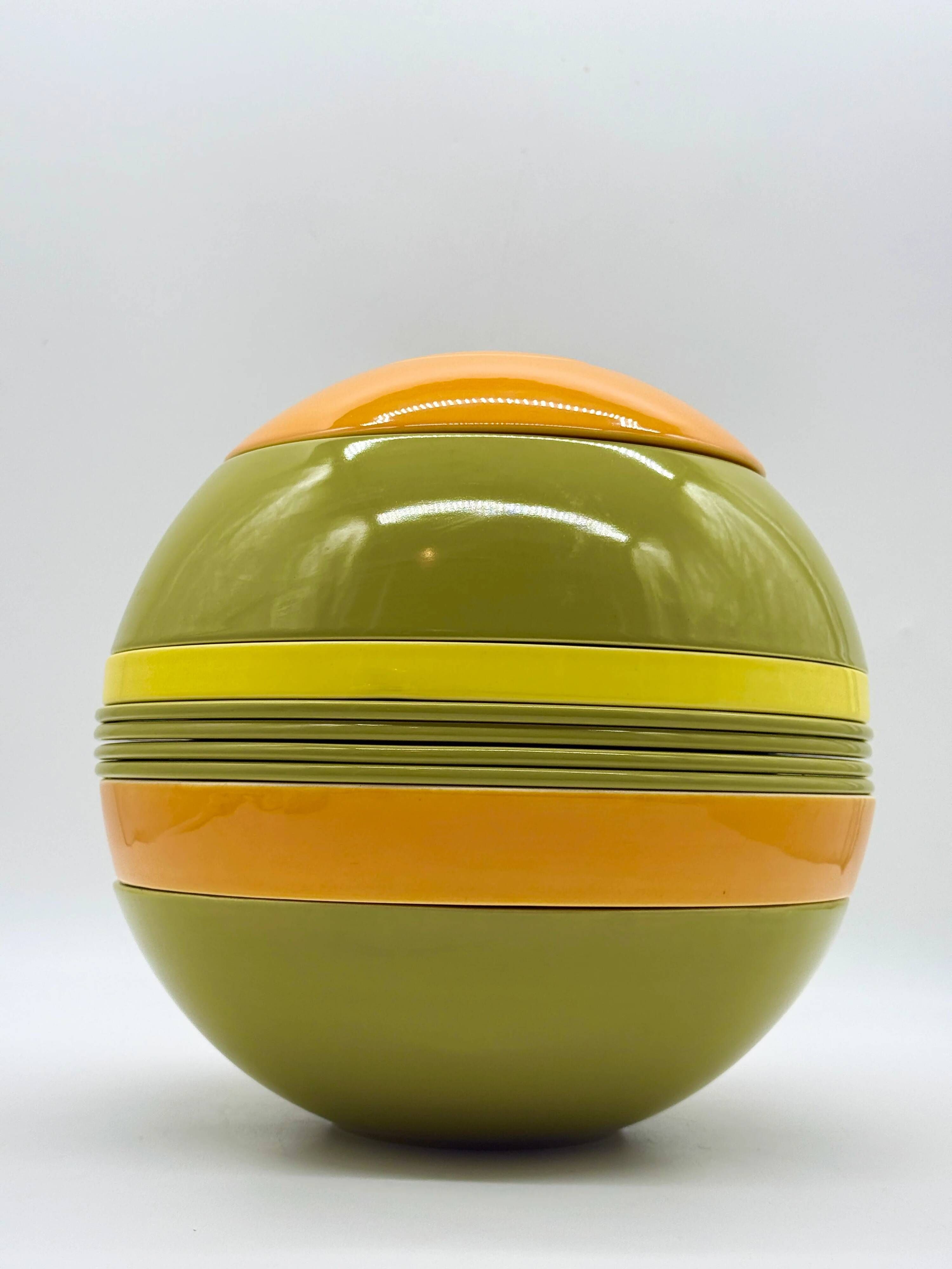 "Die Kugel" par Helen von Boch pour Villeroy & Boch, vers 1971