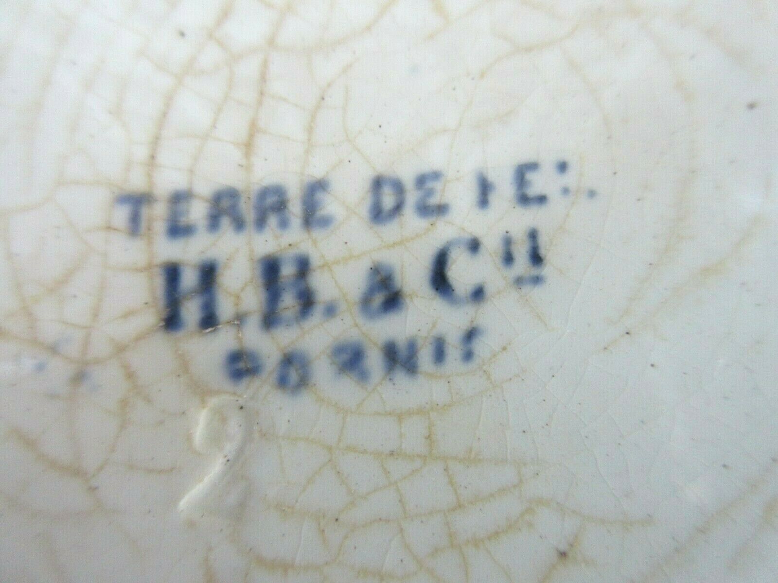 Flat plate Terre de Fer signed HB & Cie Choisy le Roi model Pornic