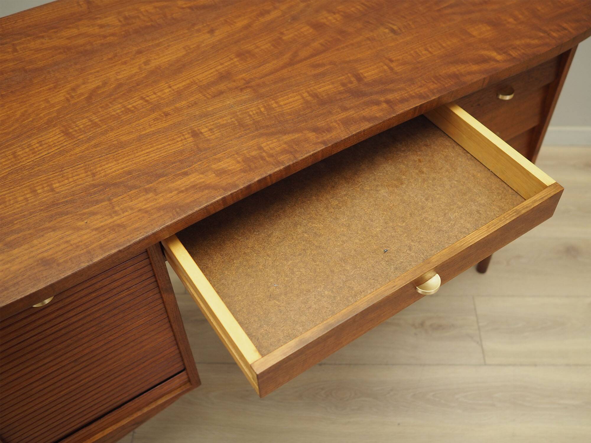 Oak desk, Danish design, 1960s, production: Denmark