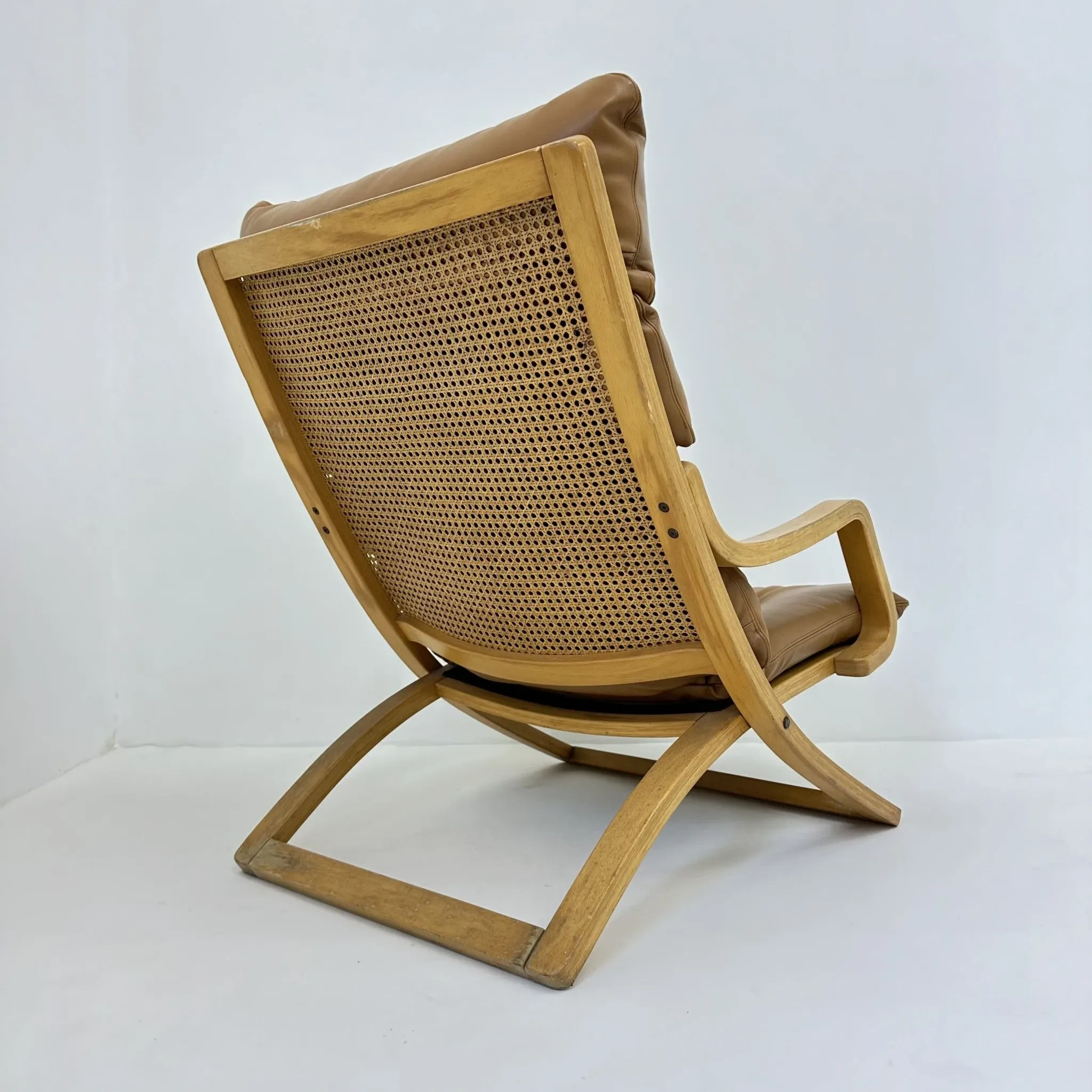 Fauteuil vintage en cuir cognac avec tressage, années 1970