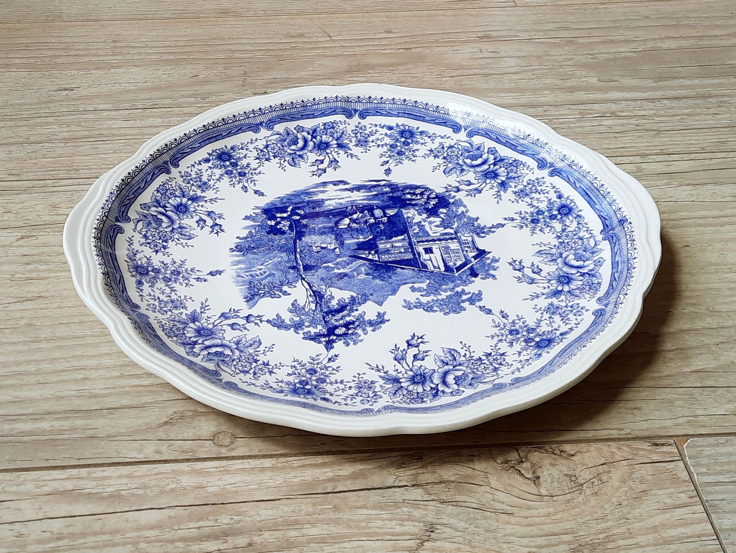 Lunéville - English Cottage - Presentation plate, Cup, Tray, Earthenware Saucière