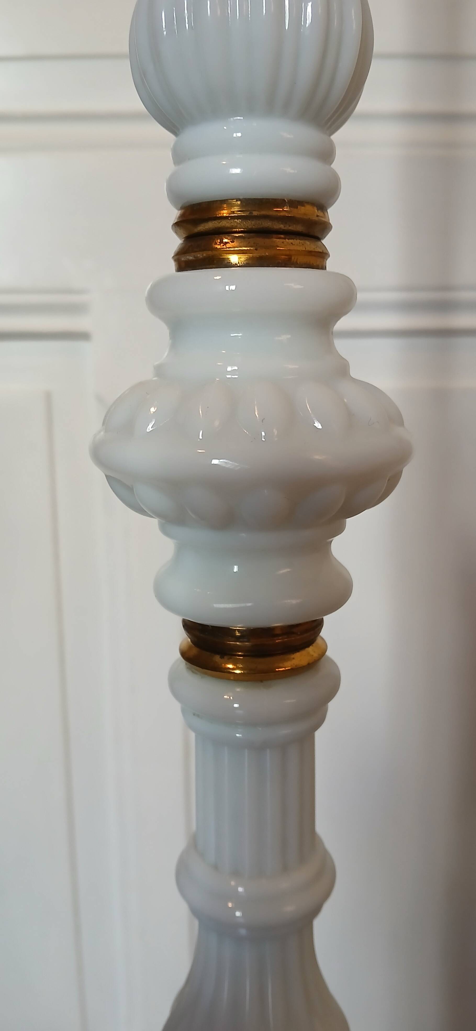 Lampadaire vintage art déco opaline et bronze