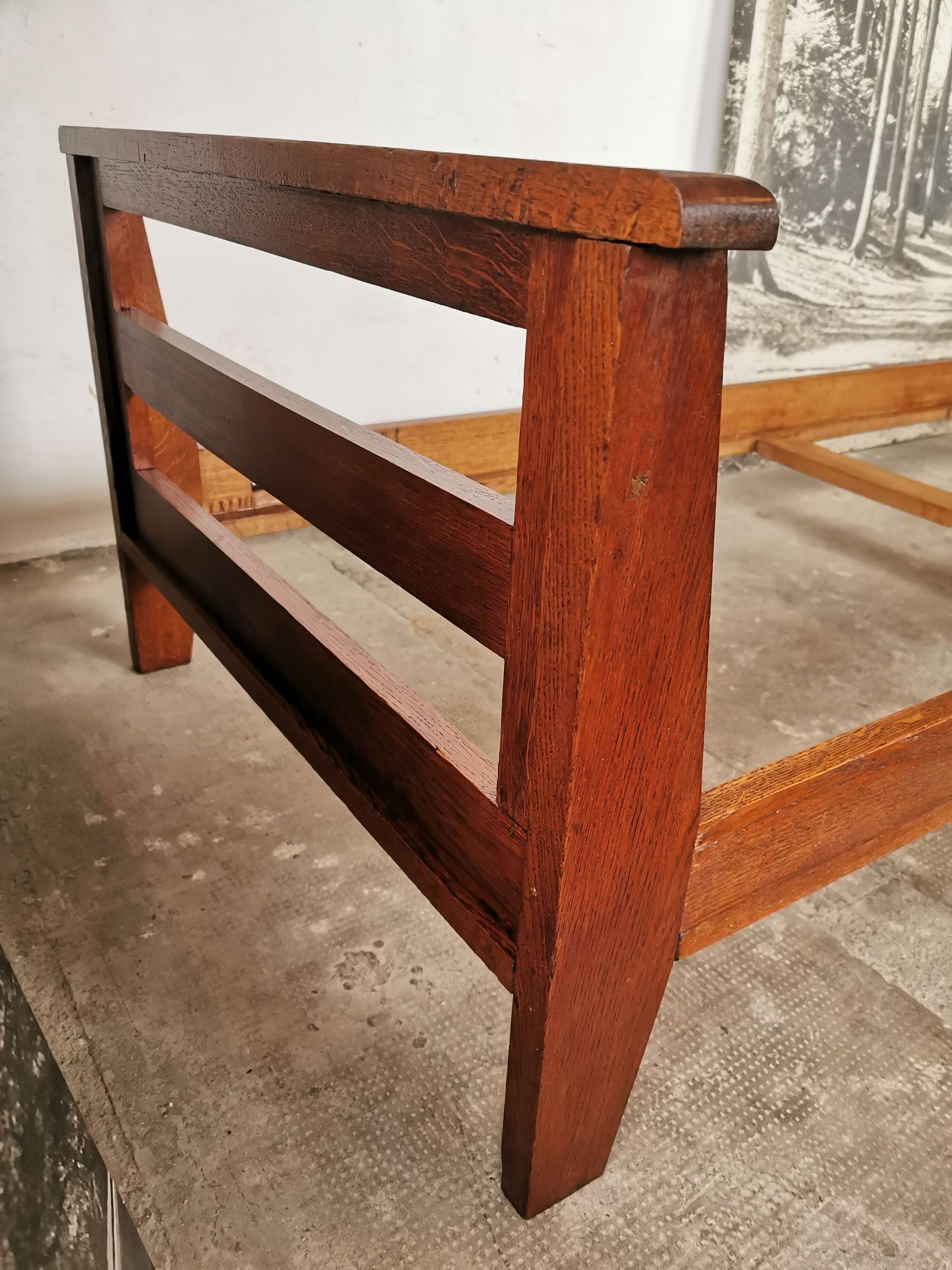 Mru bed René Gabriel, reconstruction