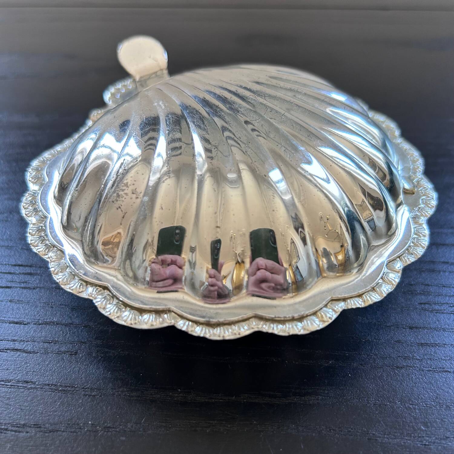 Silver-plated metal shell butter dish