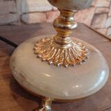 Sell a prestigious lamp made of genuine Onyx and chiselled gilded bronze.