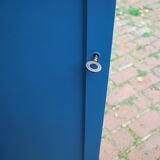 Asymmetrical cabinet