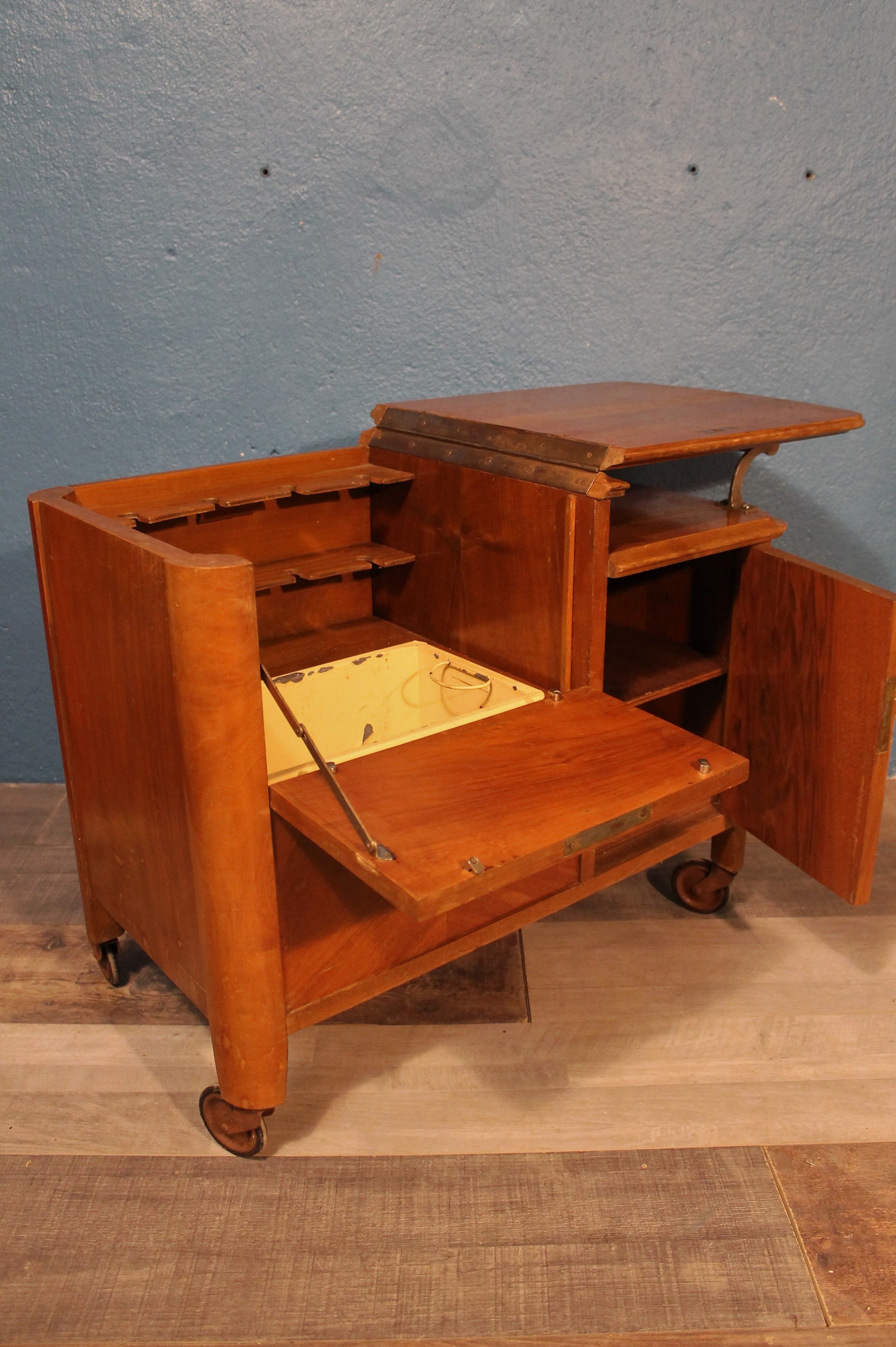 Trolley bar service art deco 1930