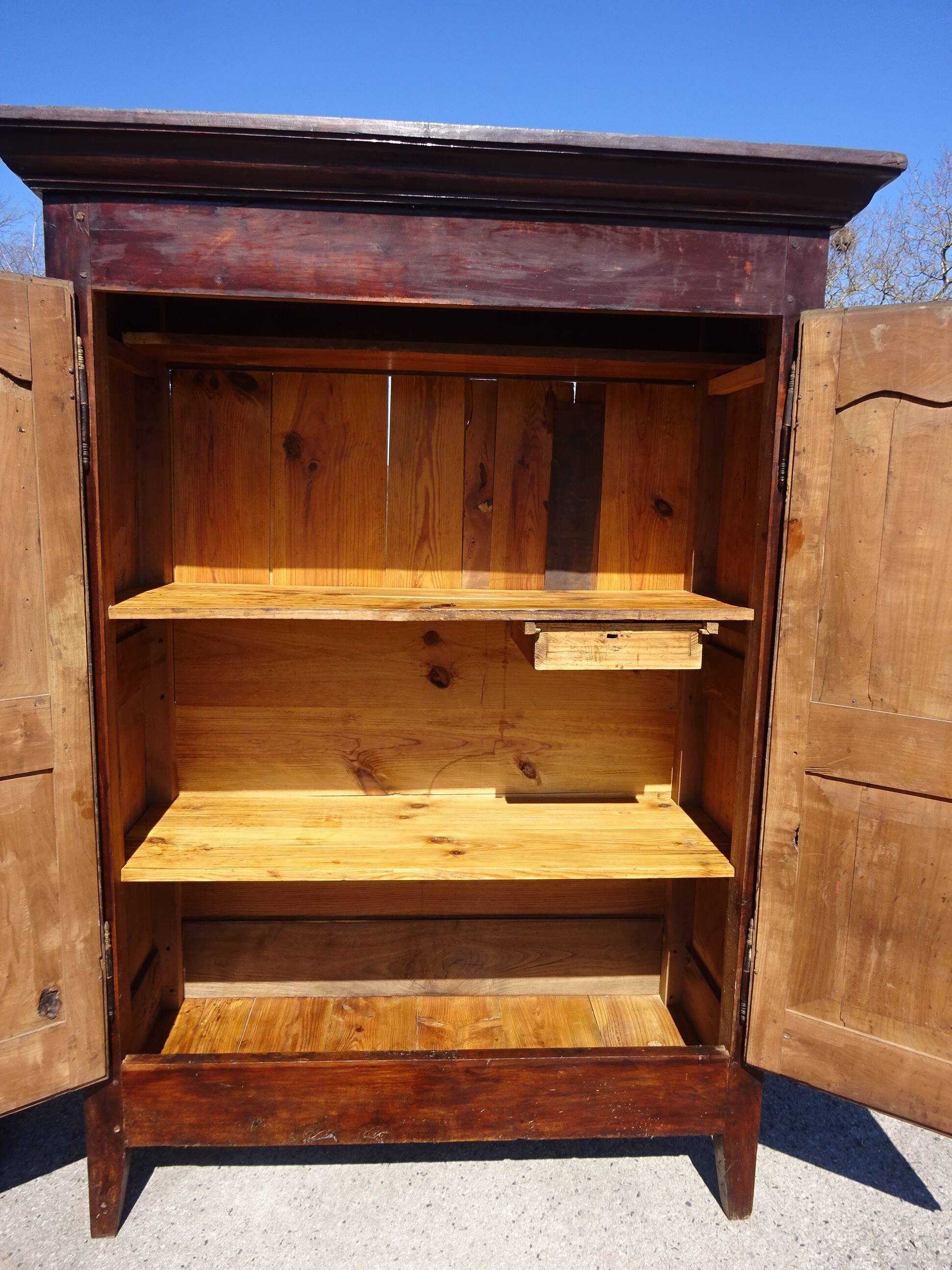 Antique Louis Philippe wardrobe in walnut