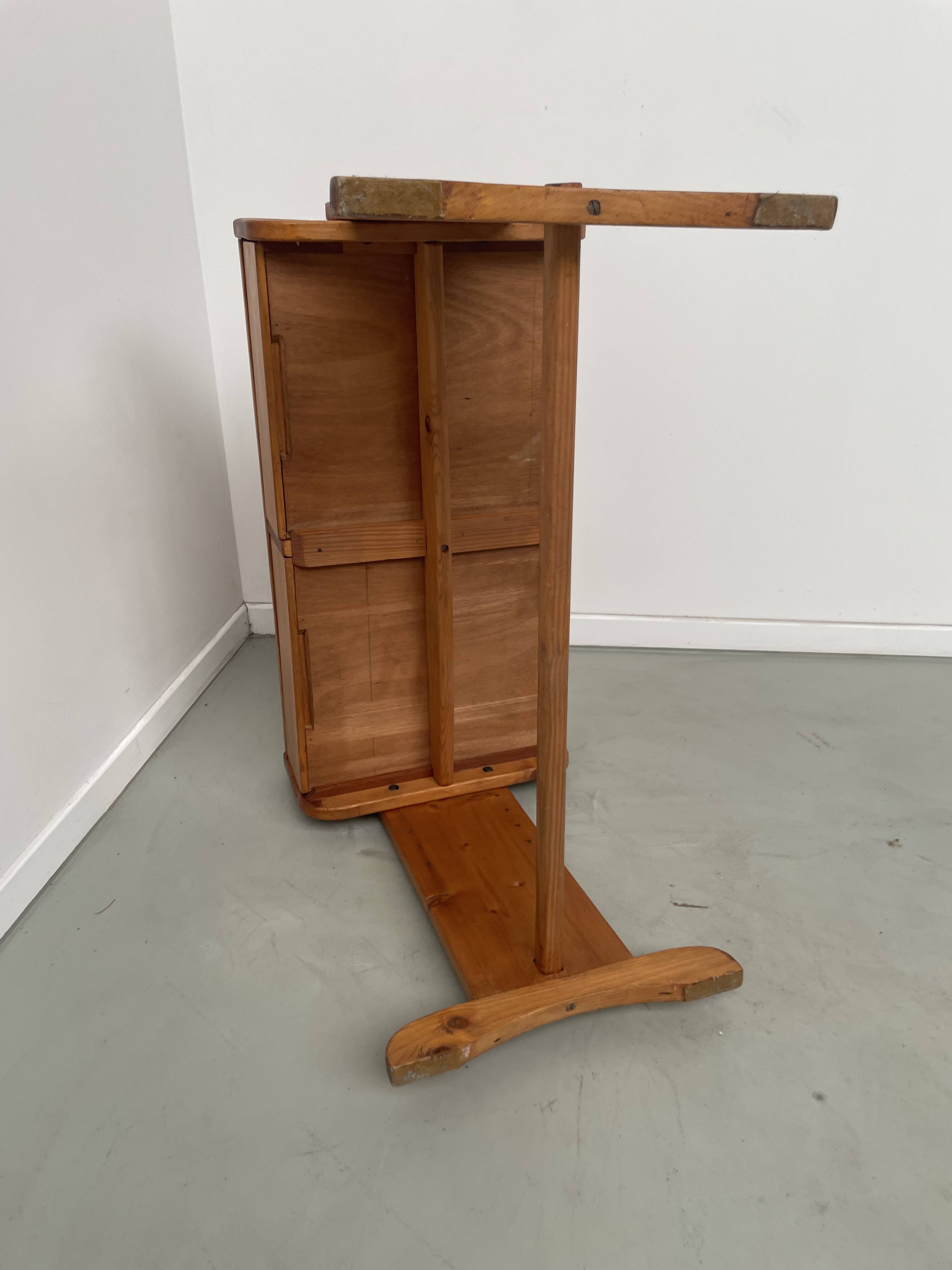 Children's pine desk from the 80s