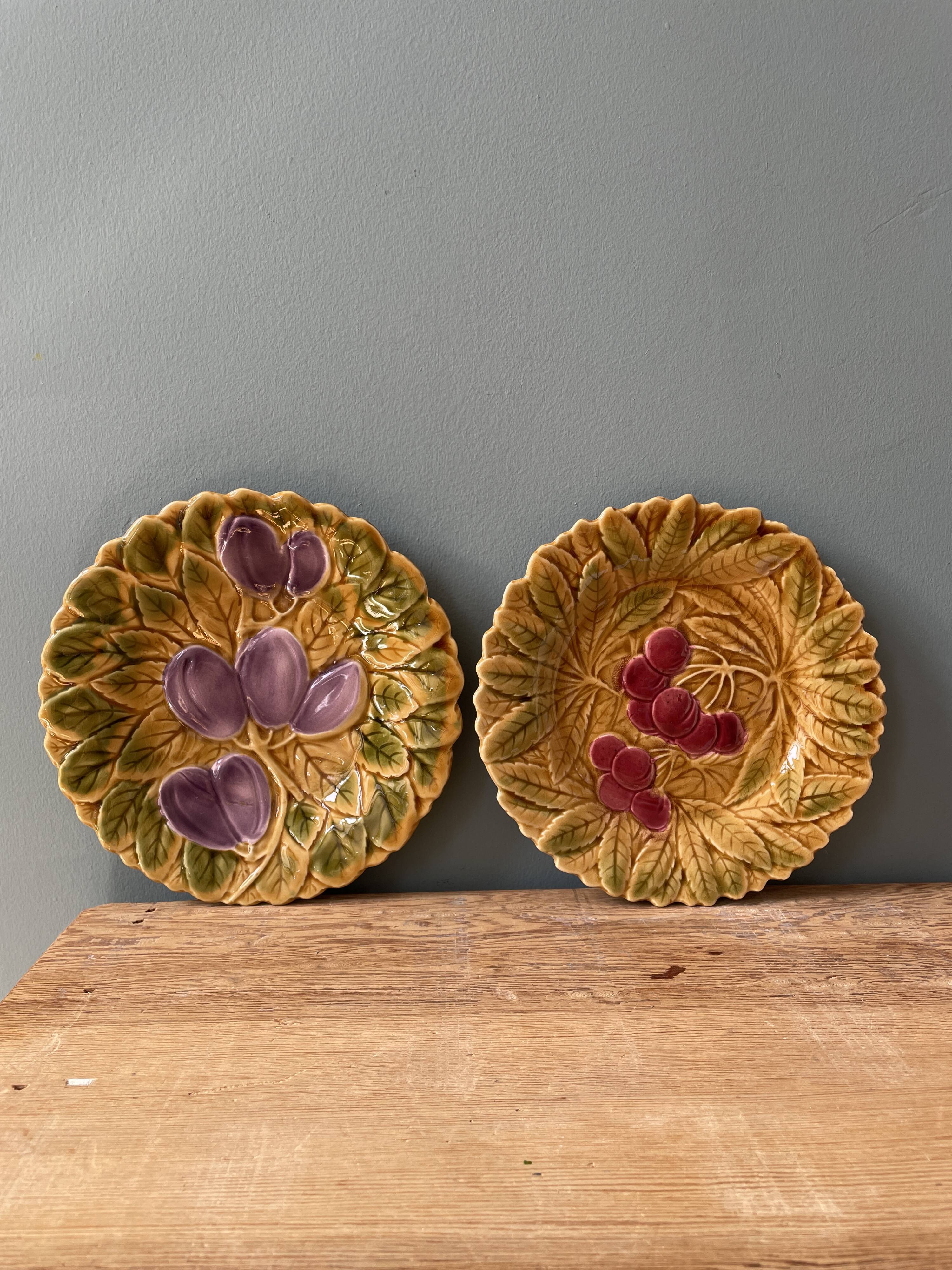 2 fruit plates, slurries, Sarreguemines France