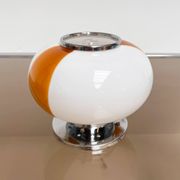 Lampe de table en verre opale italienne, années 1960