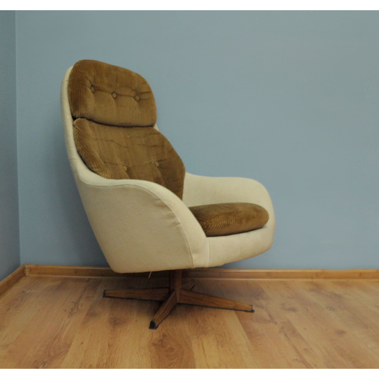 60-70 armchair