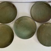 Set of 5 ceramic dessert plates