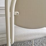 Set of chairs