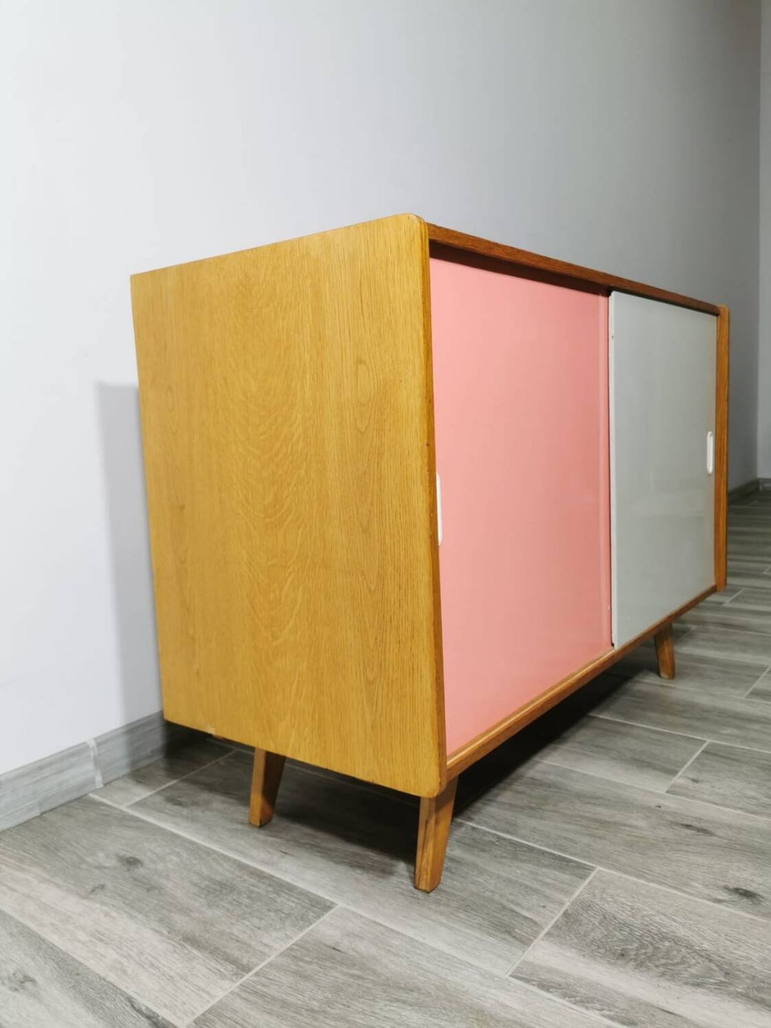 Enfilade par Jiri Jiroutek pour Interior Prague, 1960