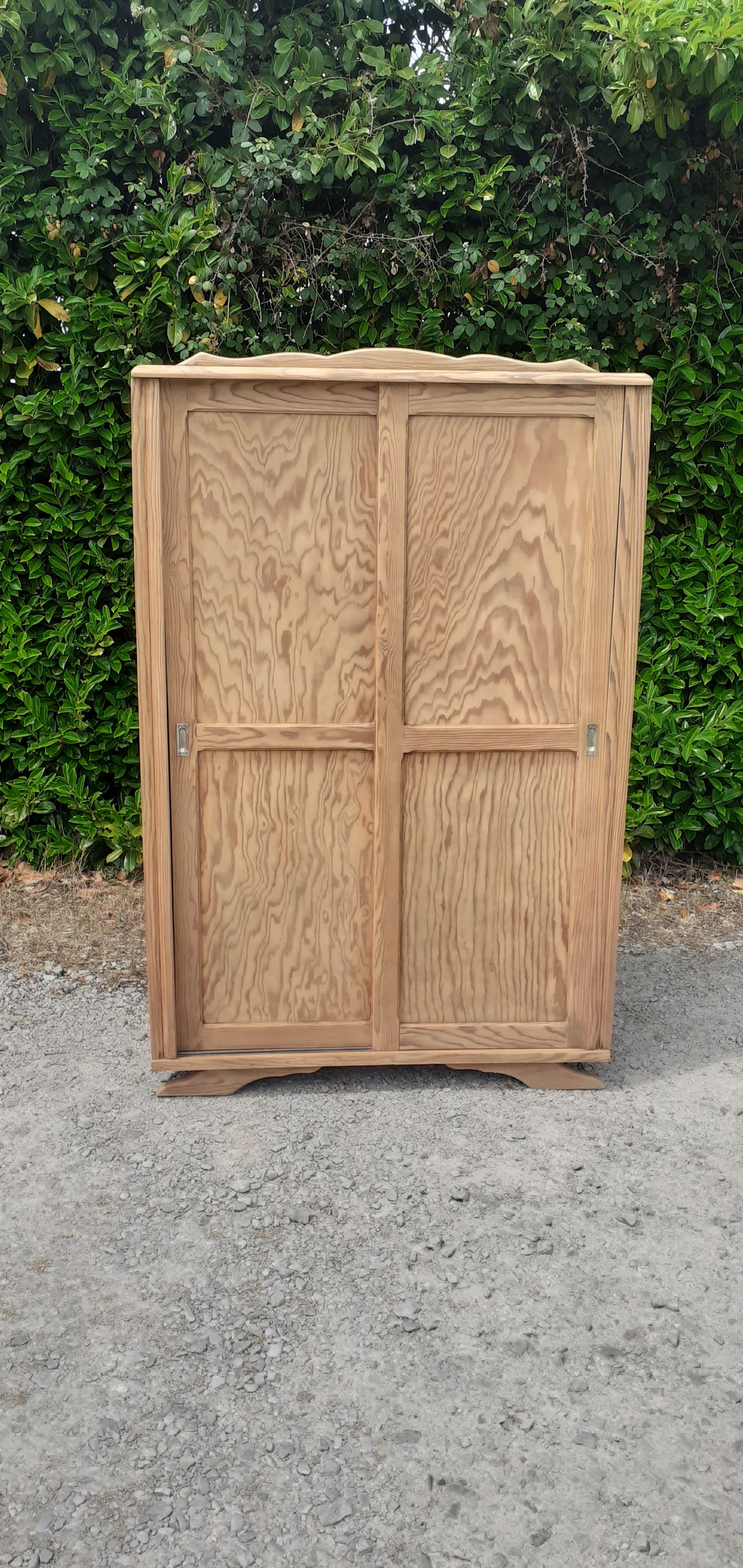 Parisian wardrobe 2 sliding doors fir raw wood
