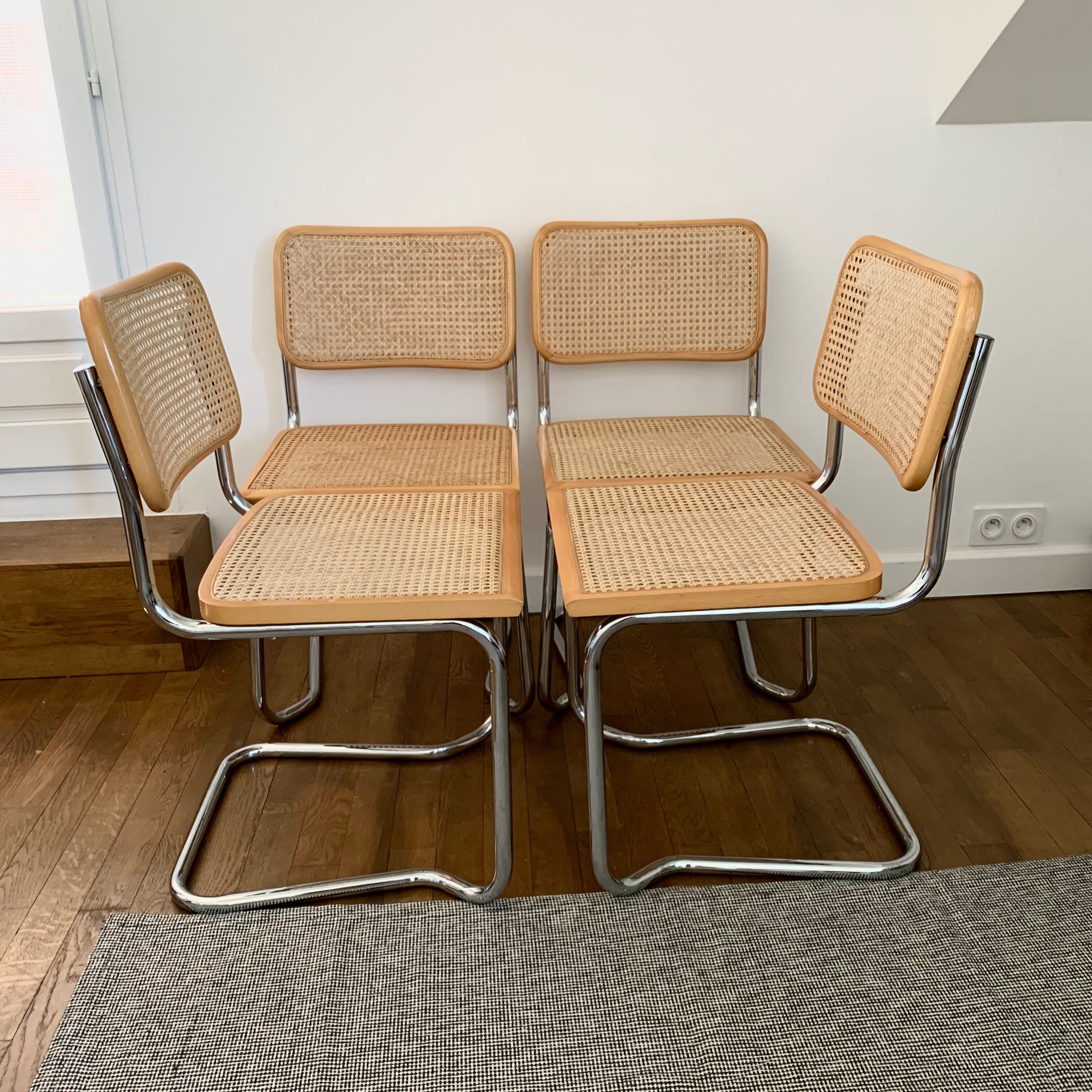 Set of 4 chairs
