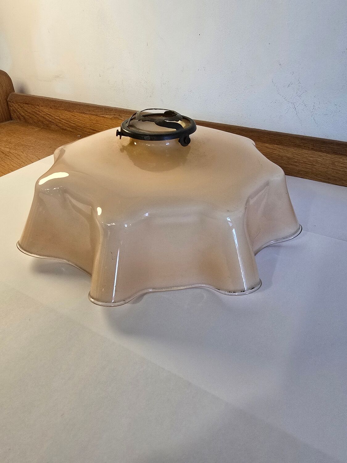 Opaline pink suspension 1960