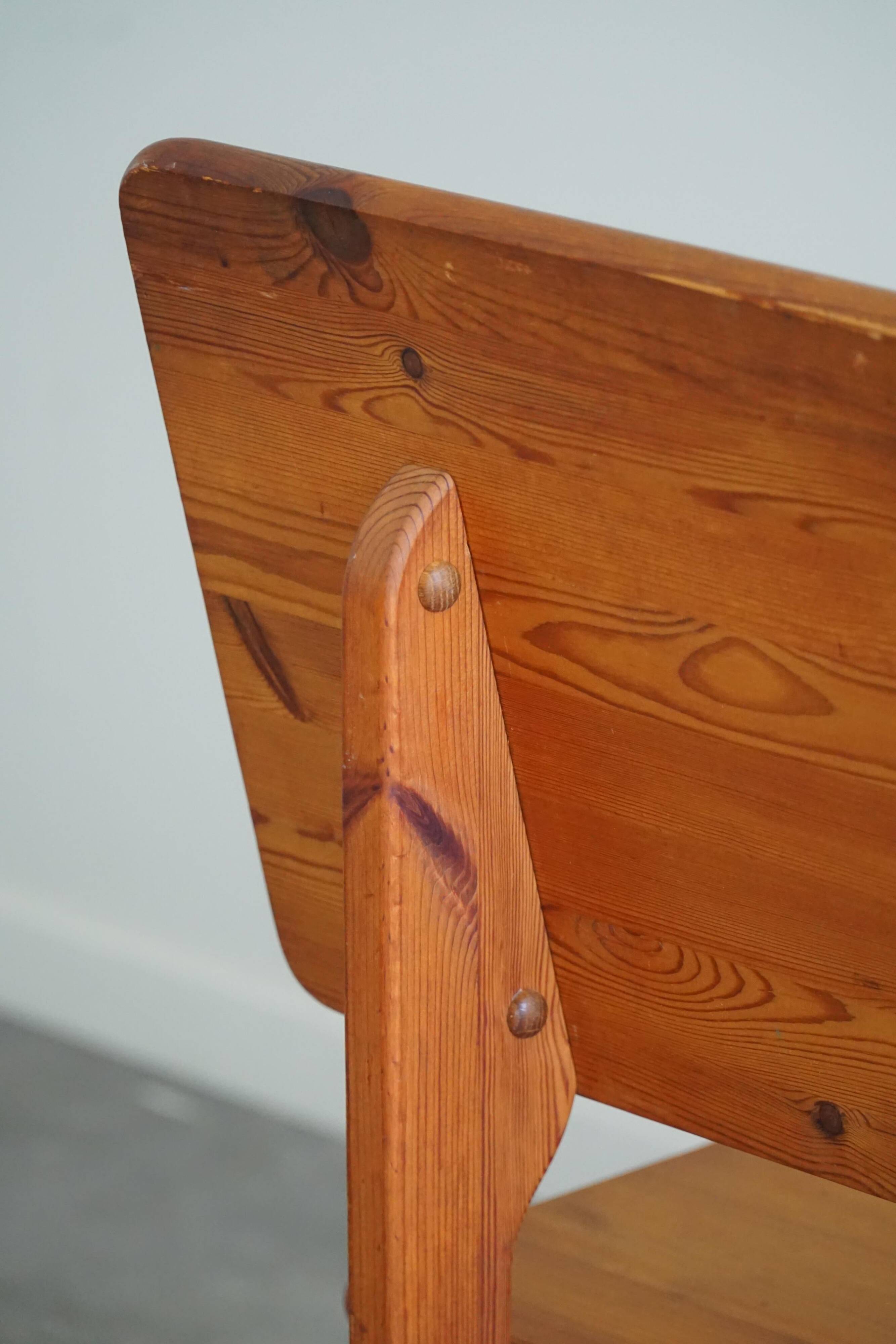 Modern Mid-Century Pine Bench, Made by a Swedish Cabinetmaker in the 1970s