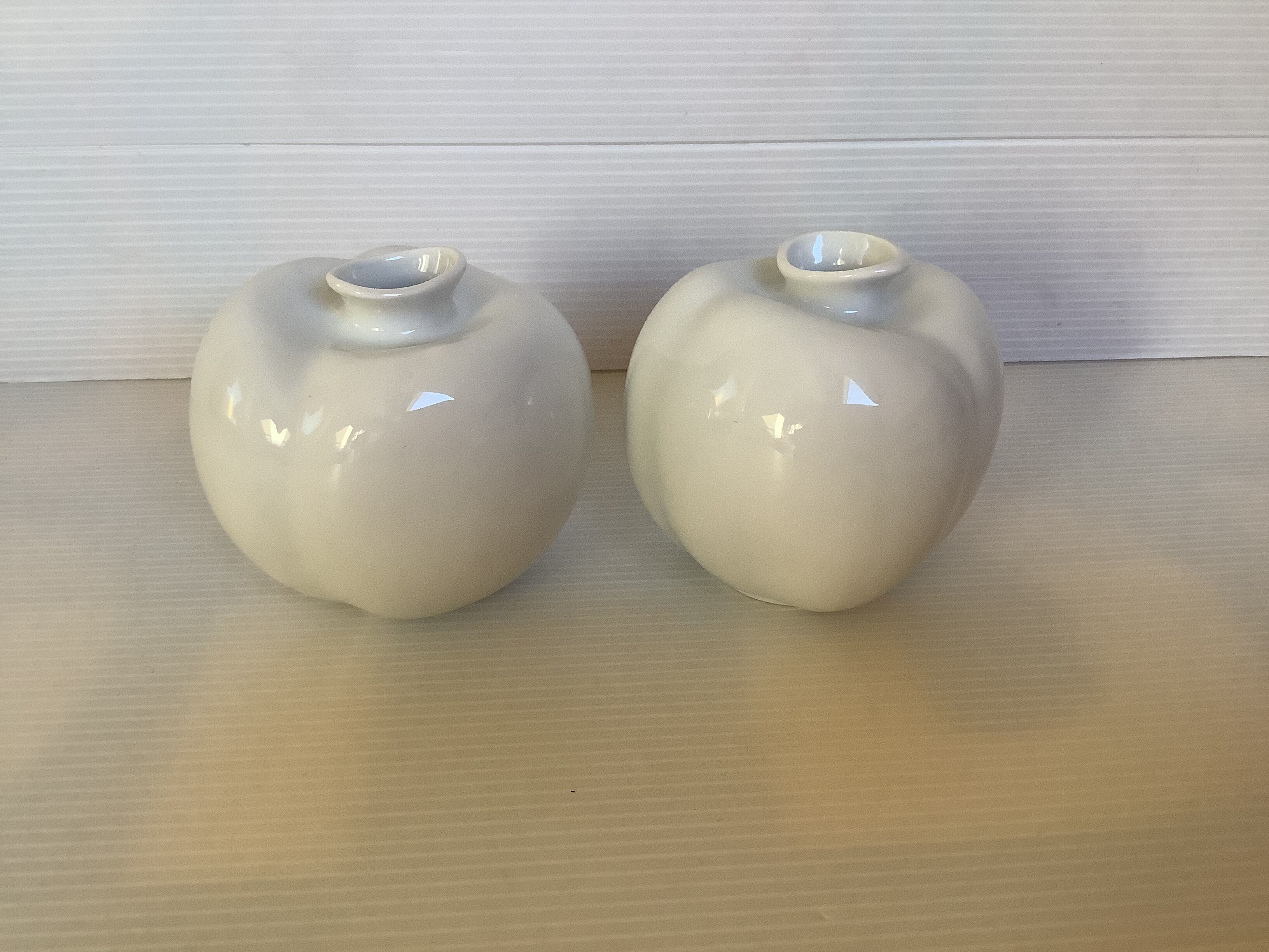 Pair of vases arzberg design weib entwurf werner