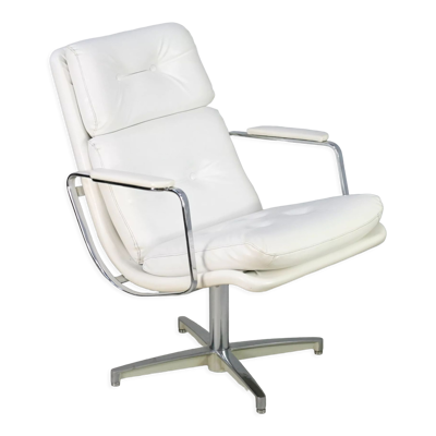 Fauteuil ''space age'' acier et simili-cuir pivotant France, années 70