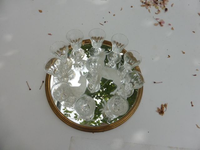 11 vintage glasses liqueur 1970