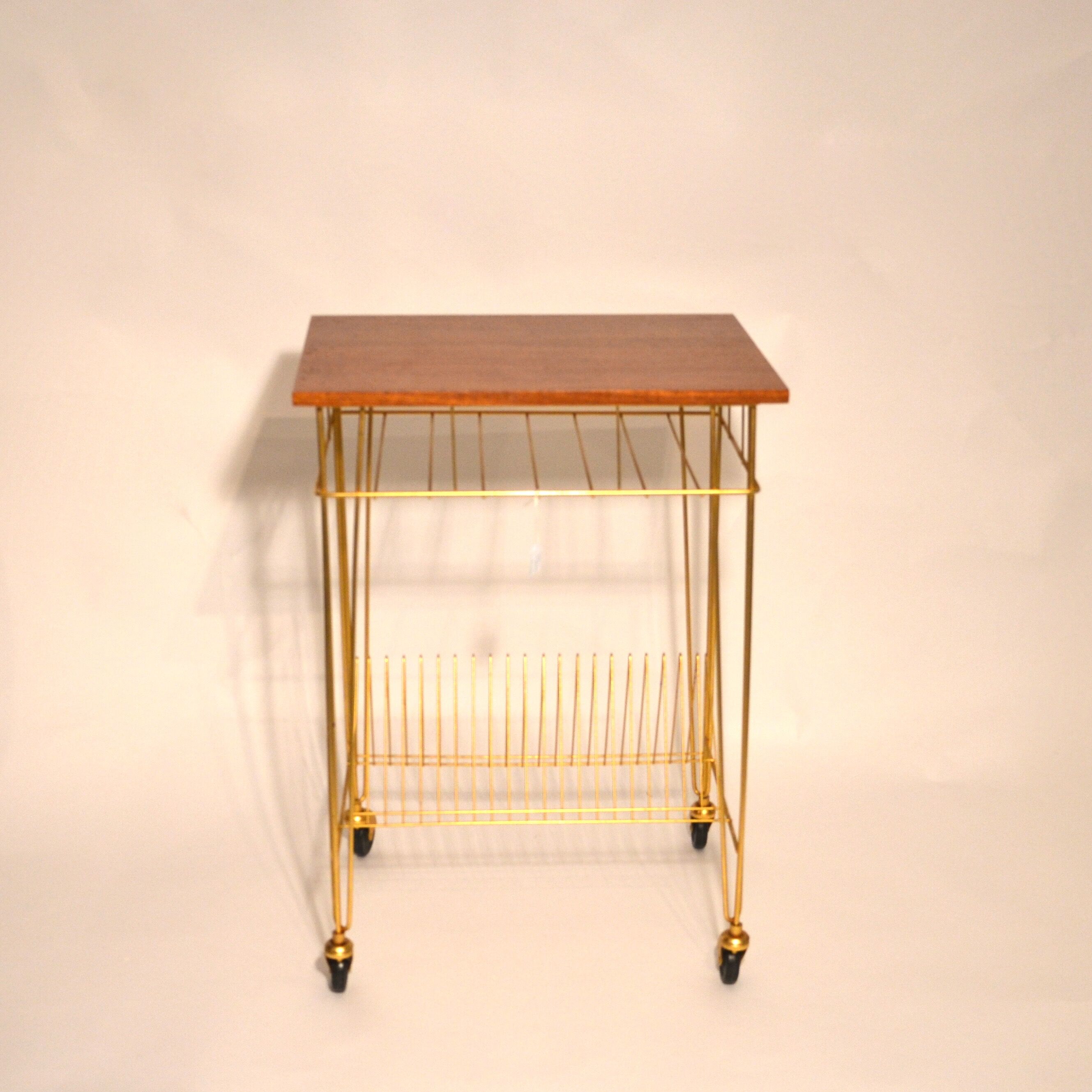 Table d'appoint range disques
