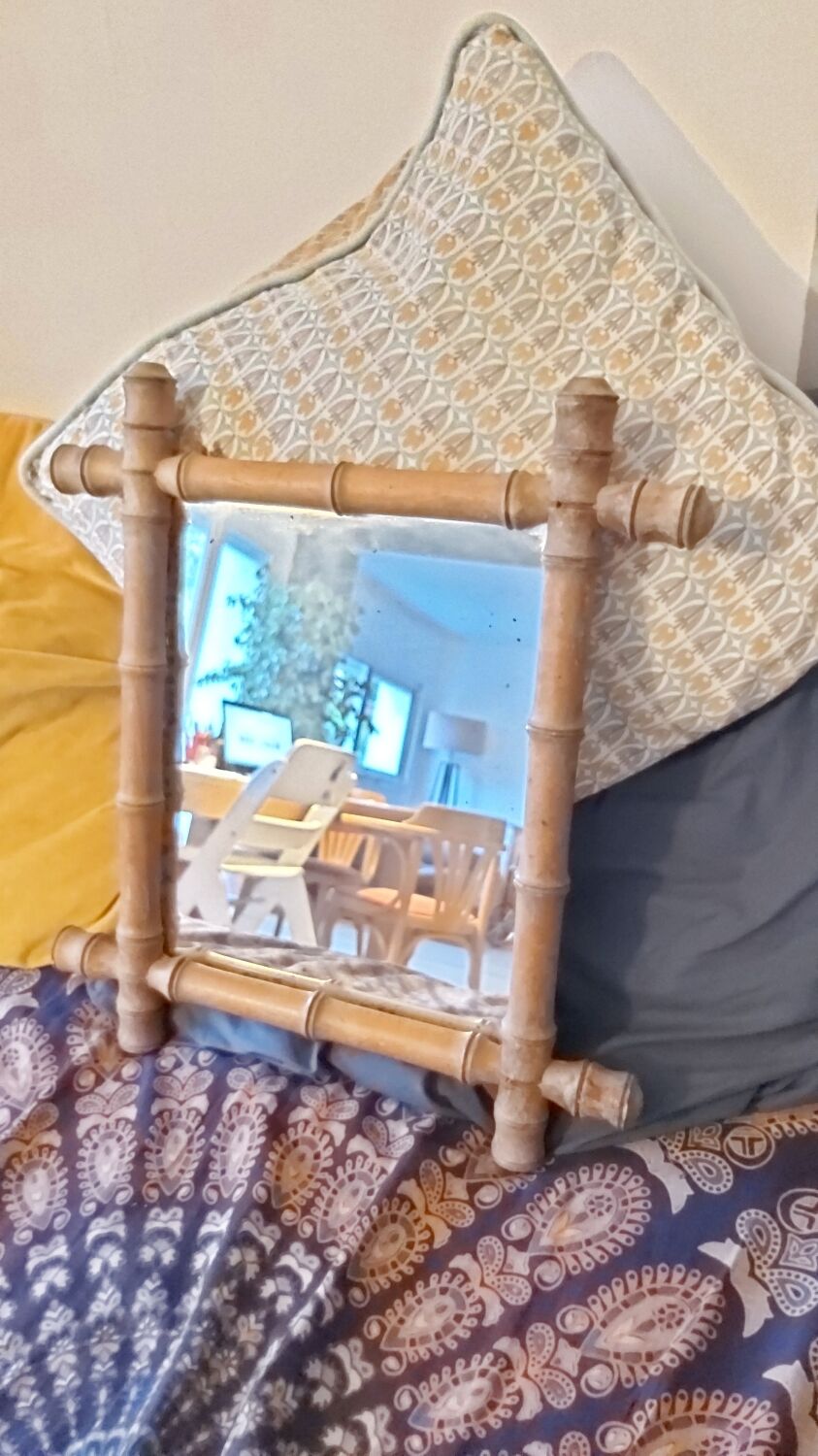 Bamboo mirror