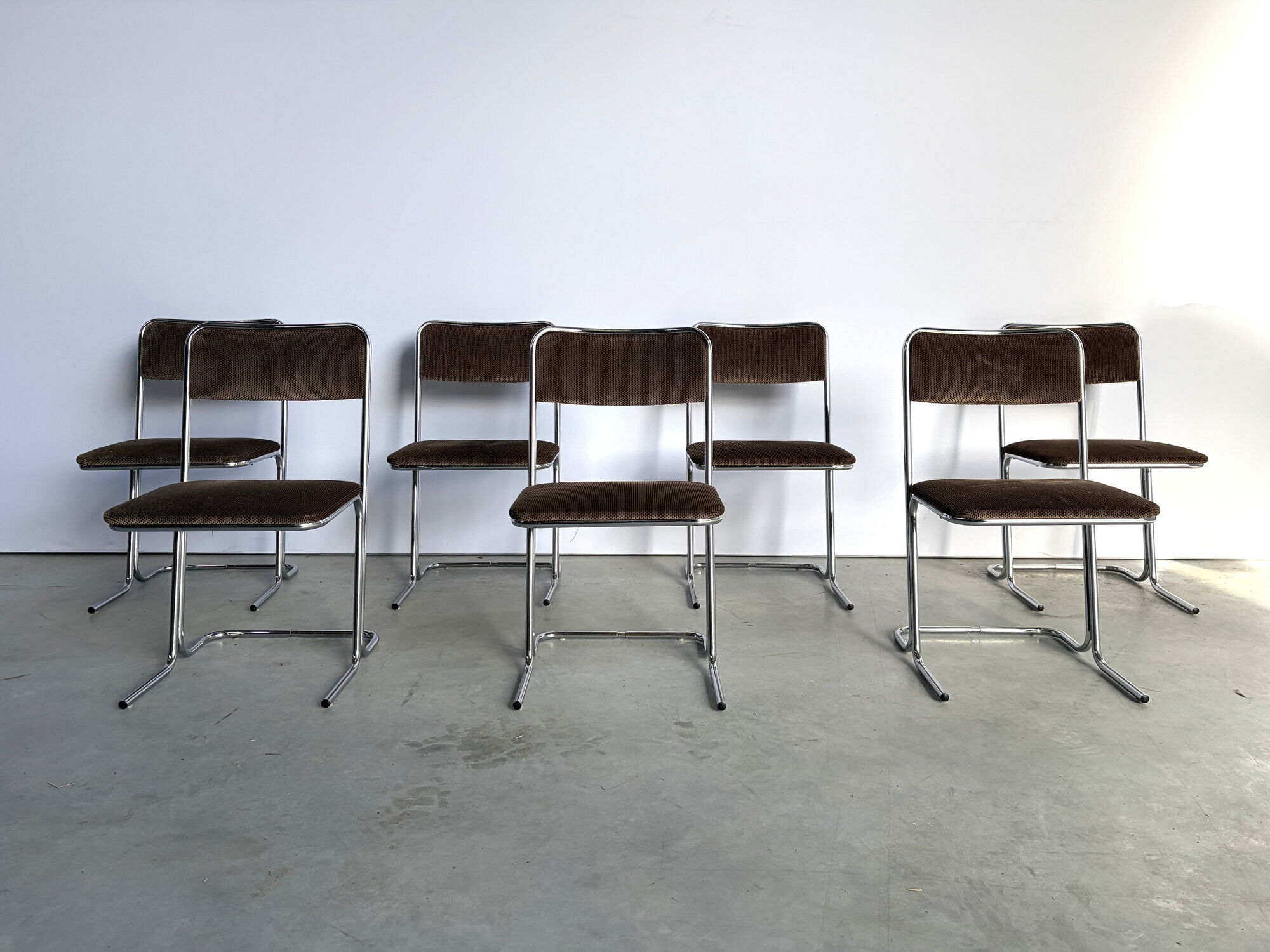 Vintage tubular chrome dining chairs, 1960s