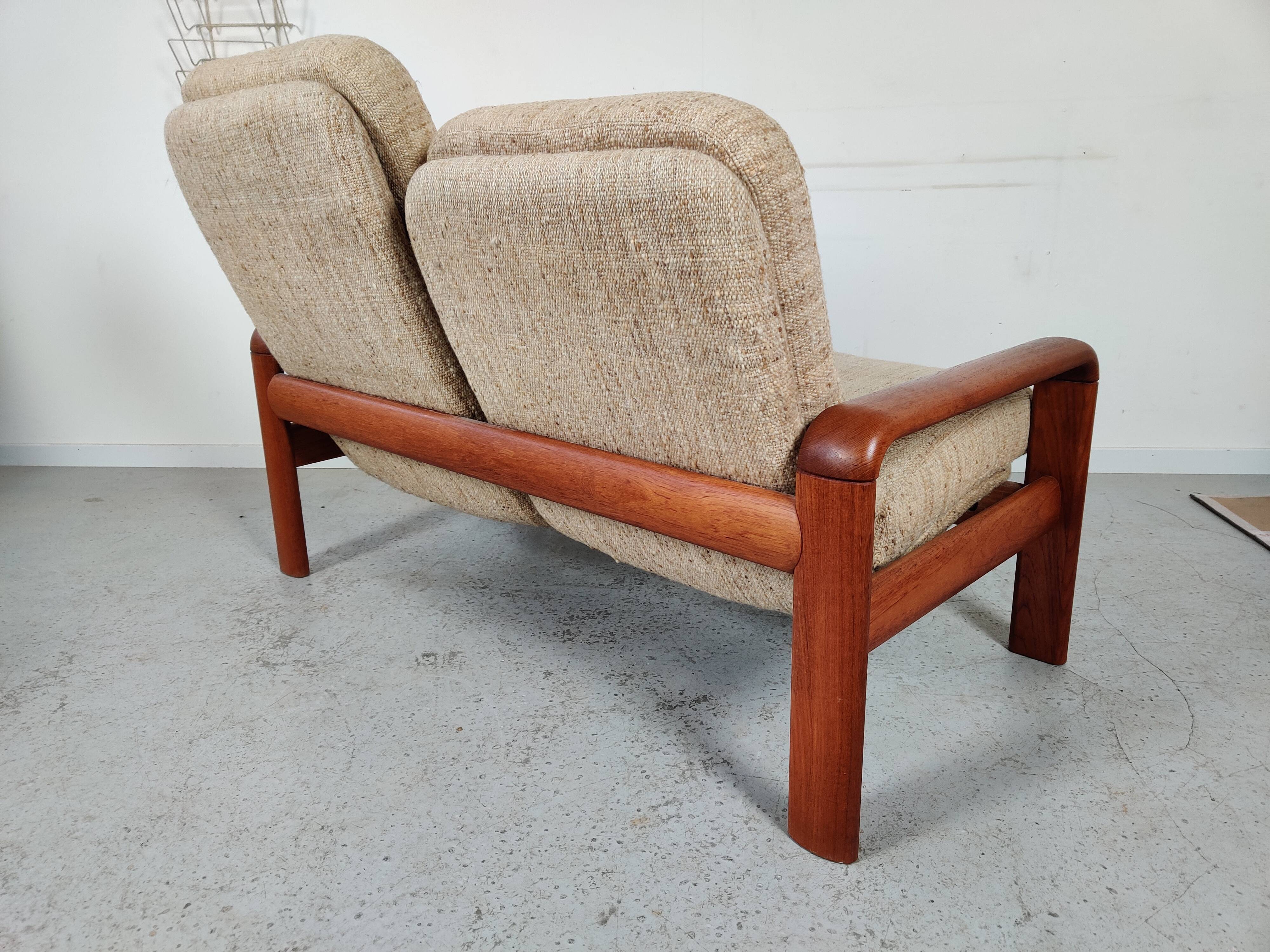 Scandinavian teak sofa Dyrlund , 60s/70s