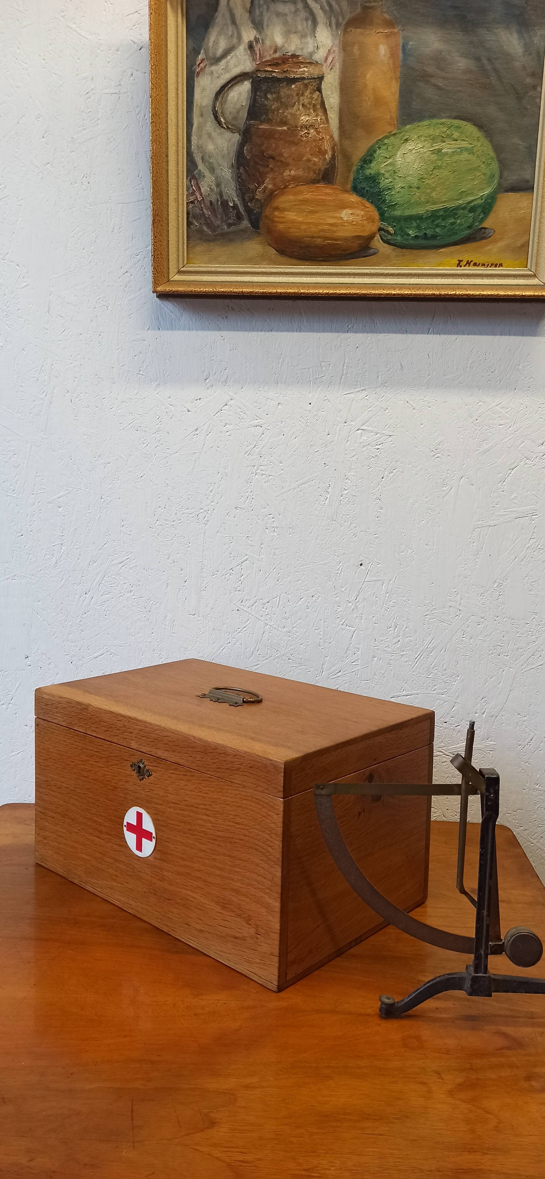Old first aid kit Ch.O.Werner Stockholm.