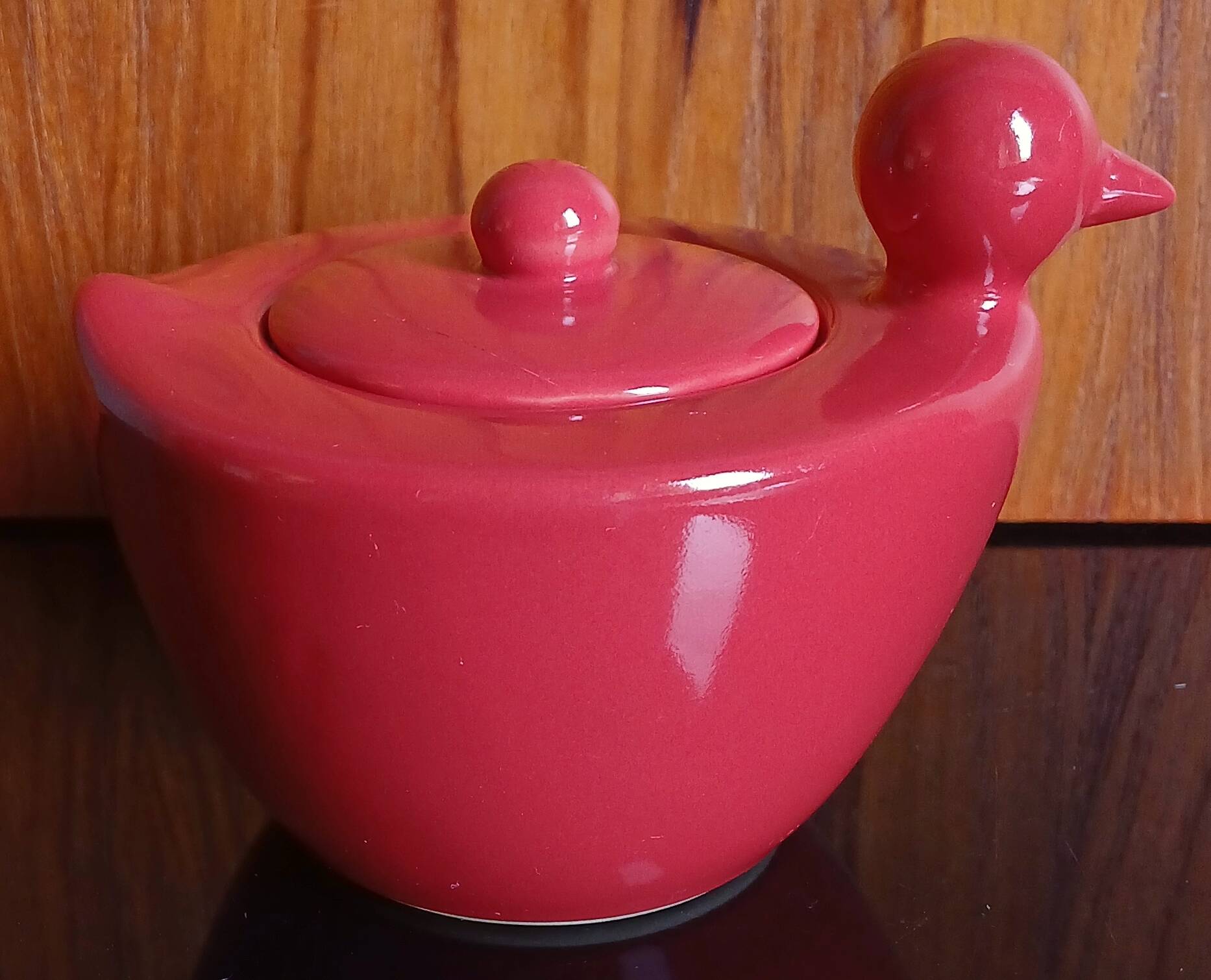 Zoomorphic sugar bowl in ceramic. 80's