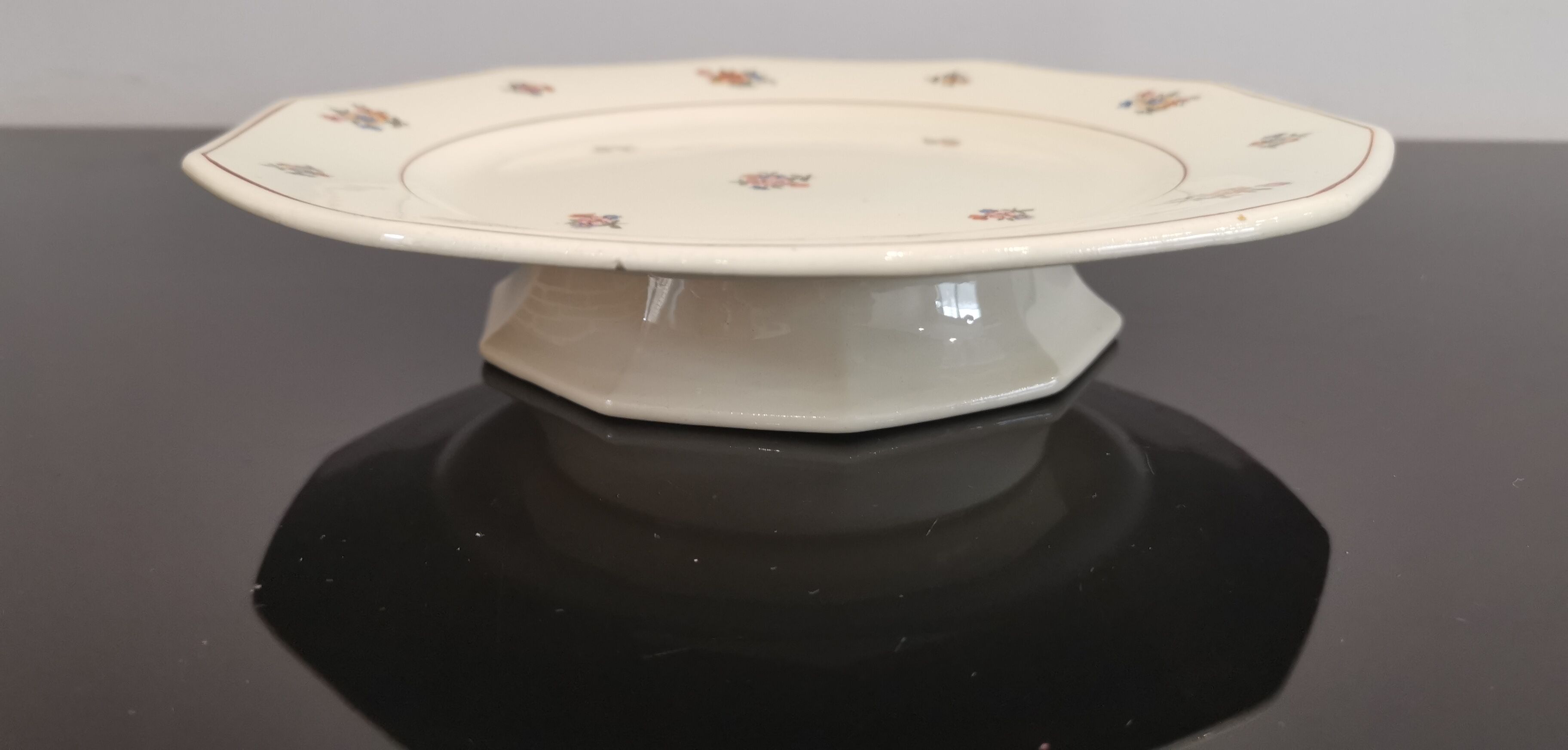 Former Compotier "Le moulin des loups et hamage" model Brittany