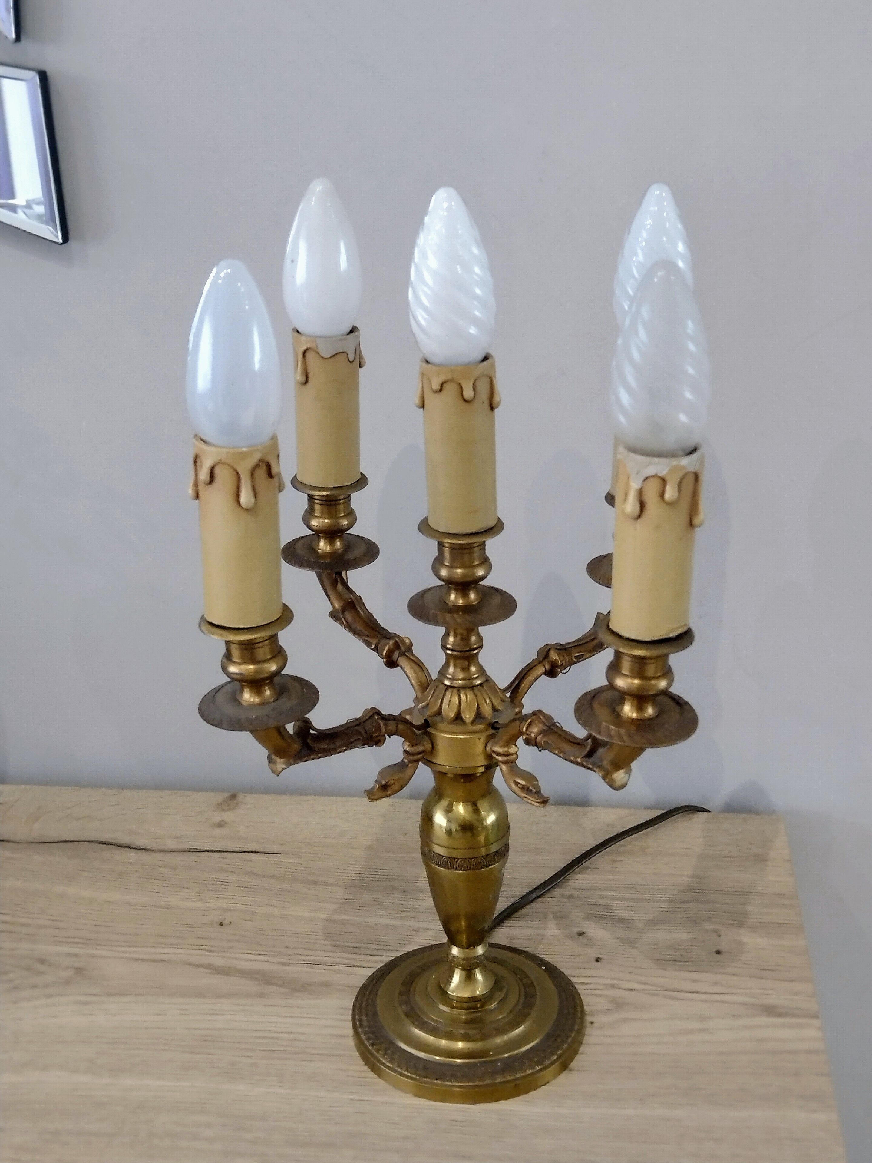Bronze chandelier lamp