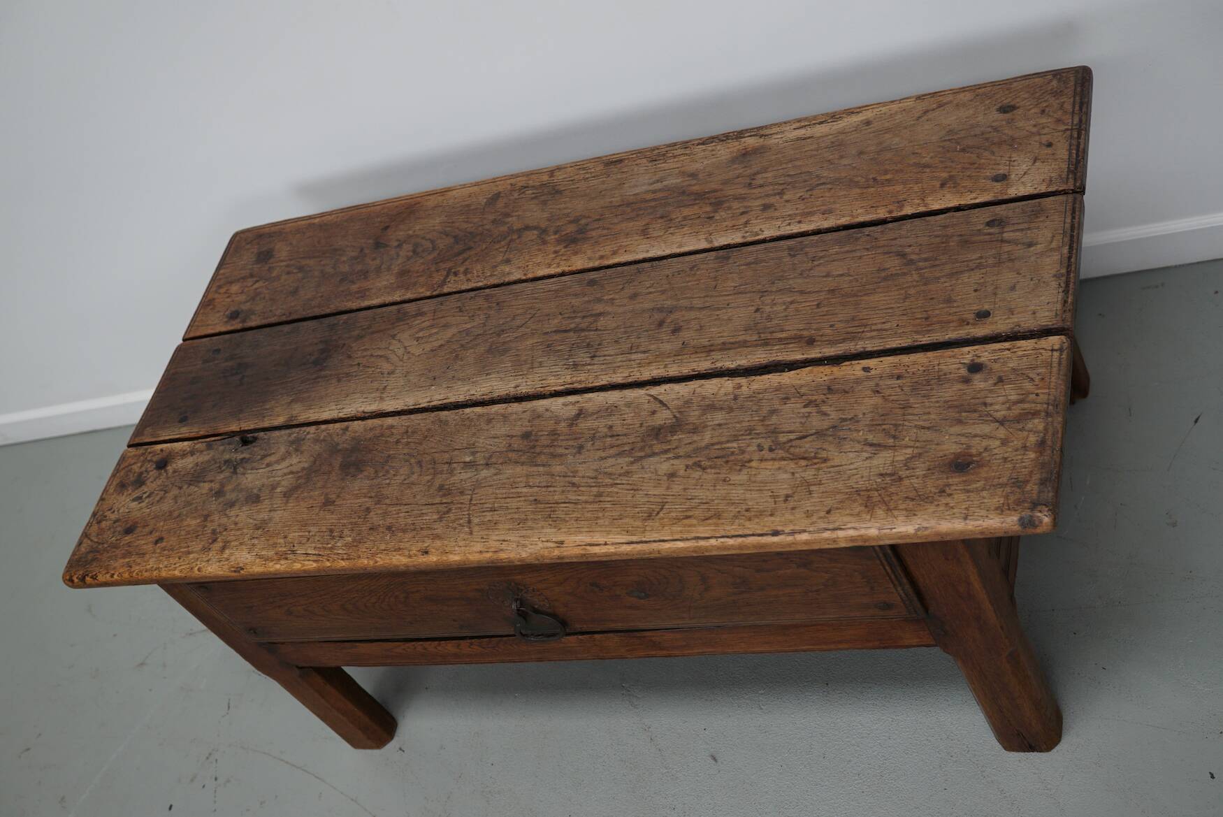 Spanish 18th Century Farmhouse Rustic Chestnut Coffee Table