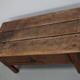 Table basse rustique en châtaignier de style ferme espagnole du XVIIIe siècle