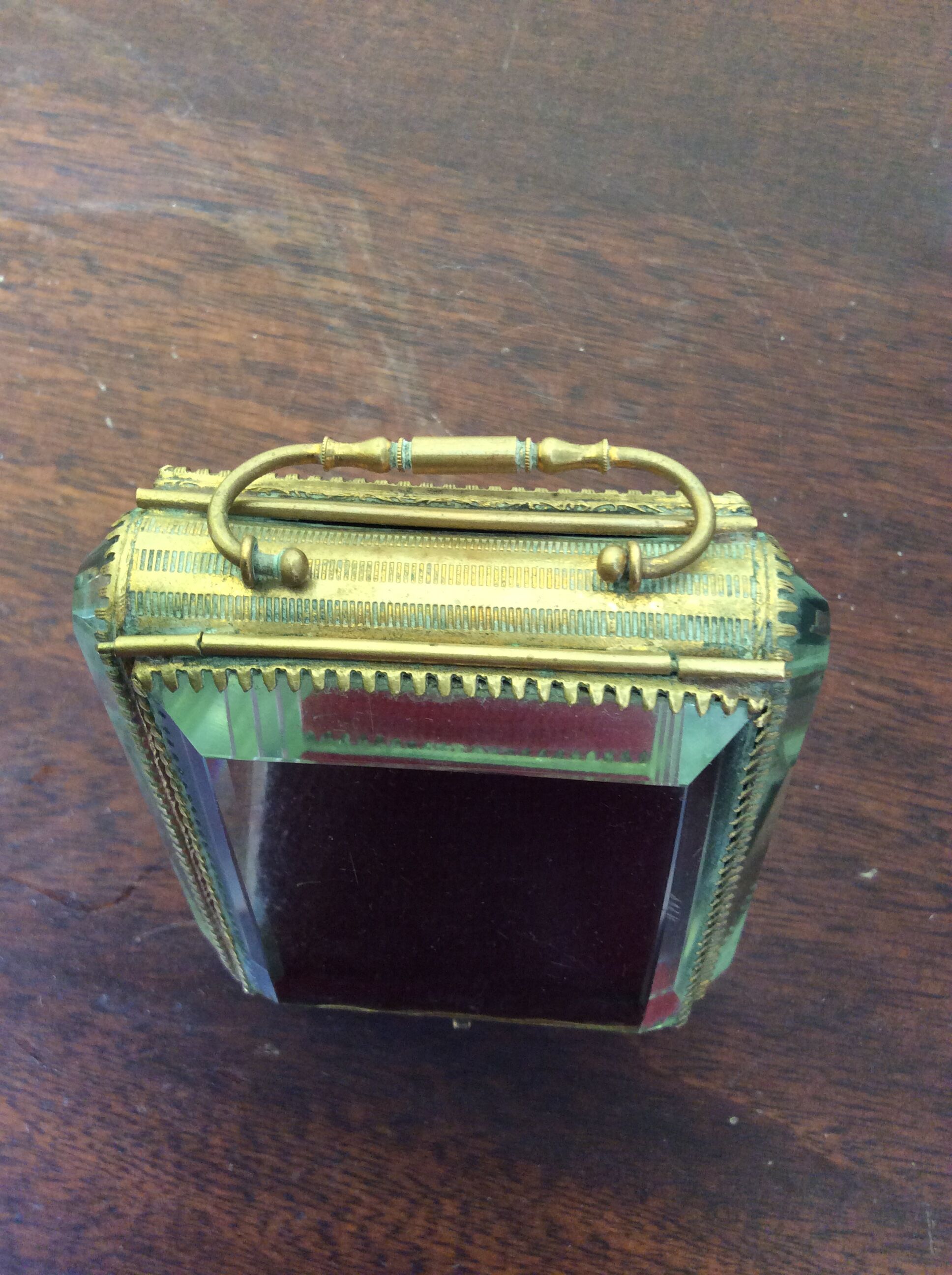 Small showcase for jewelry