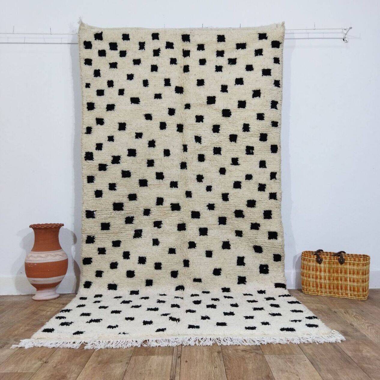 Handmade Berber wool rug, 255 x 138 cm