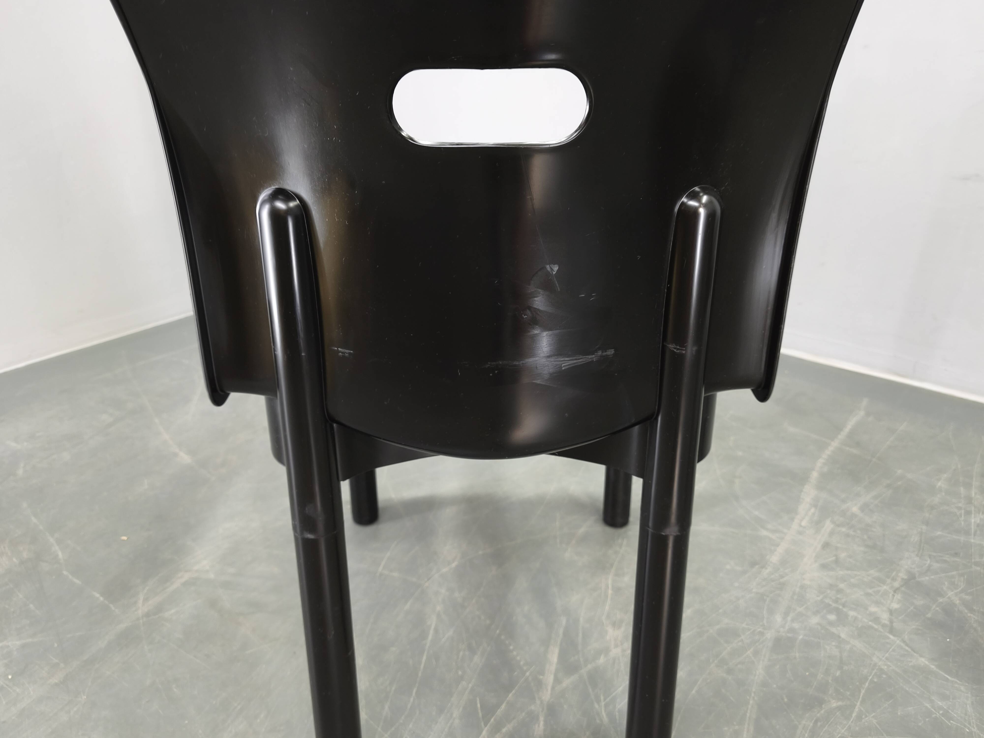Ensemble de 4 chaises Kartell modèle 4870 par Anna Castelli Ferrieri