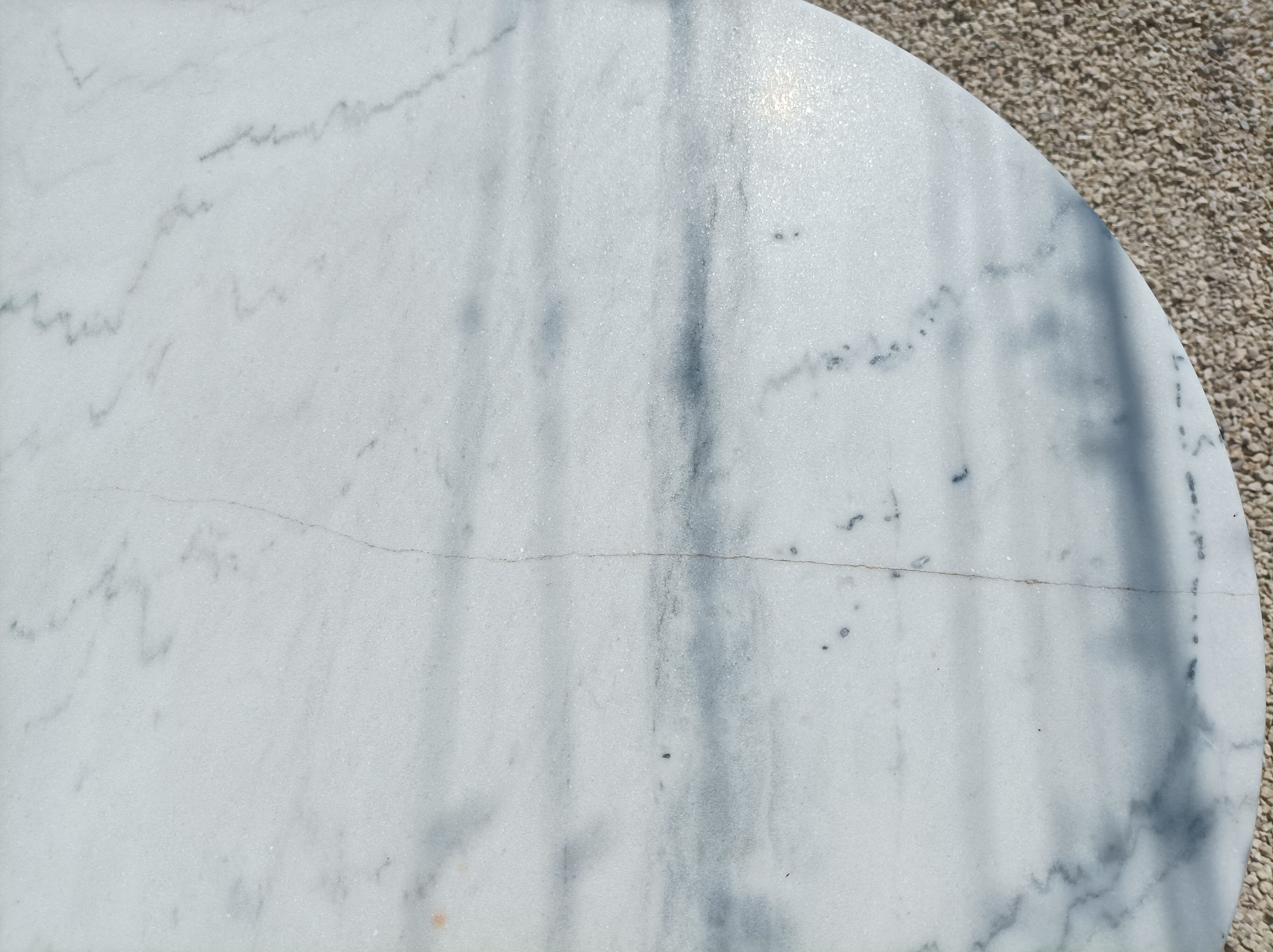 Table bistrot pieds fonte et plateau marbre