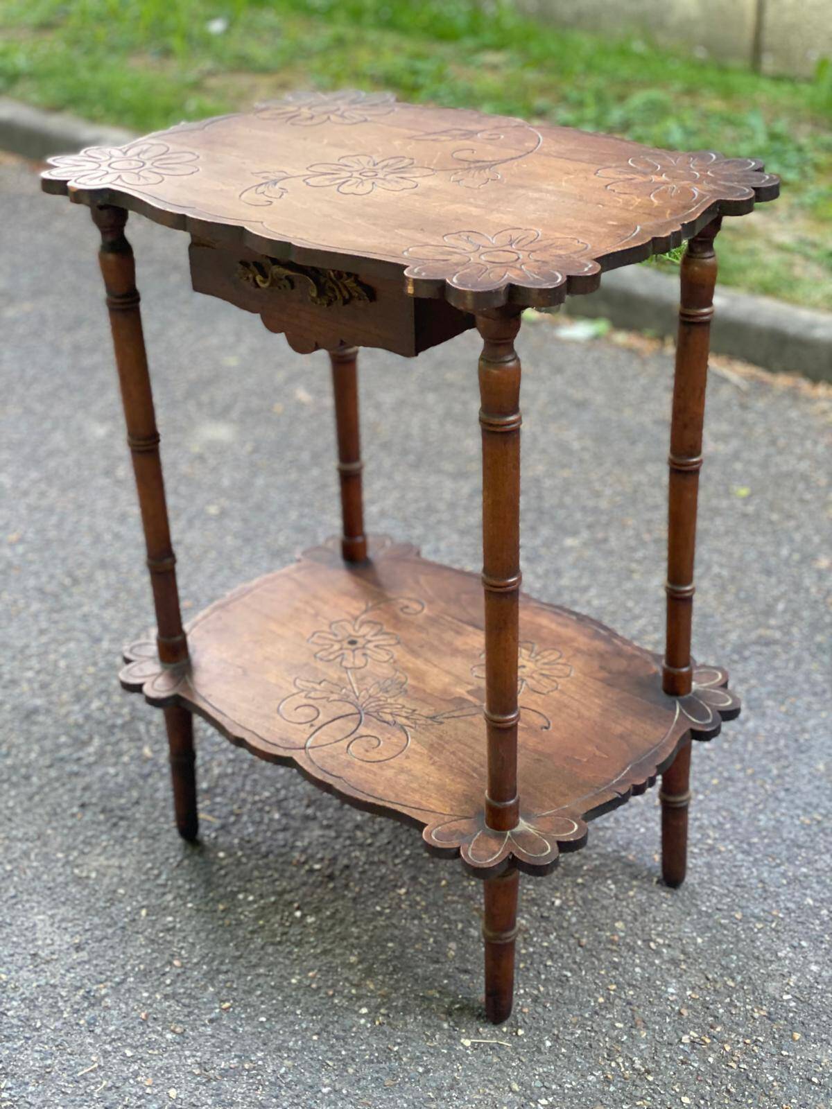 1930s Art Deco solid wood side table with drawer