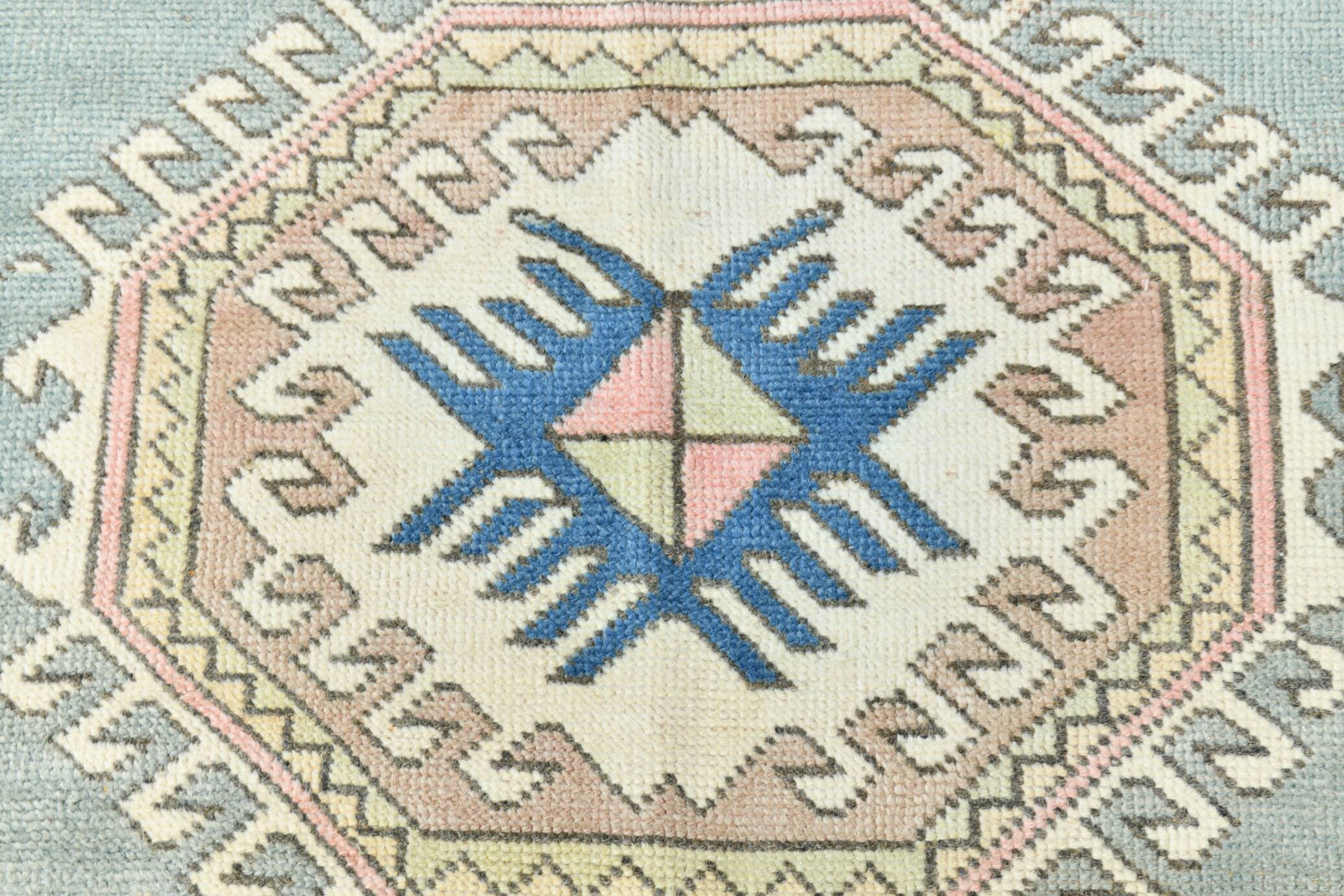 4x7 Vintage Oushak Area Rug, Beige & Grey Turkish Pattern Rug, 128x206 Cm