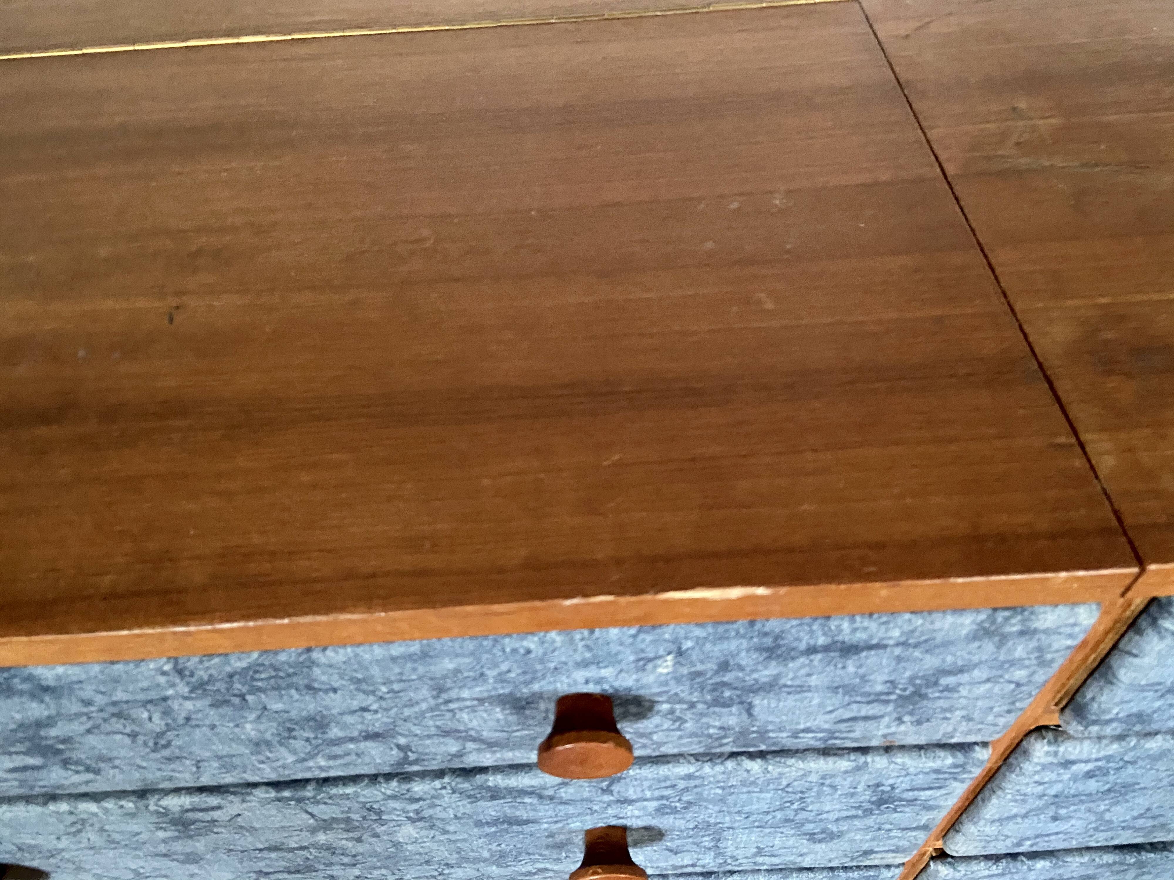 Vintage hairdresser/dresser