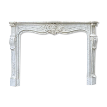 Fireplace in carrara marble around 1880
